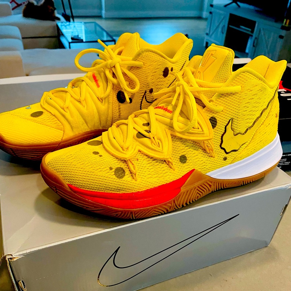 Nike Kyrie 5 x SpongeBob SquarePants 2019 Size 8.5